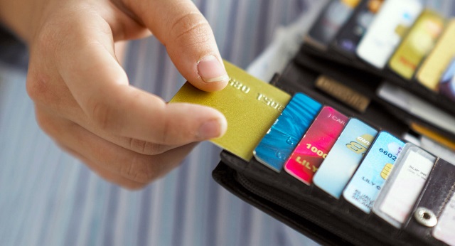Rút Tiền Nhanh 24h là đơn vị cung cấp dịch vụ đáo hạn thẻ tín dụng tại Quận 7 với tất cả các thẻ tín dụng của các ngân hàng như Vietinbank, BIDV, SHB,...