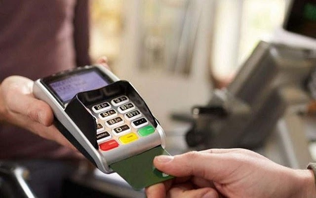 Dịch vụ đáo hạn thẻ tín dụng được hiểu là dịch vụ do một tổ chức, đơn vị cung cấp tới cho chủ thẻ không có đủ điều kiện tài chính để thanh toán cho ngân hàng