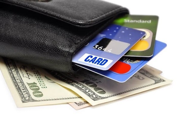 Đăng ký dịch vụ rút tiền thẻ tín dụng tại cửa hàng Rút Tiền Nhanh 24h không hề khó, mọi thủ tục, quá trình đều được đơn giản hóa để giúp cho khách hàng giải quyết được các vấn đề tài chính của mình nhanh nhất có thể 