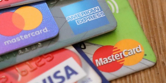 Dịch vụ rút tiền thẻ tín dụng tại Quận 3 của đơn vị Rút Tiền Nhanh 24h hỗ trợ khách hàng rút 100% hạn mức thẻ tín dụng